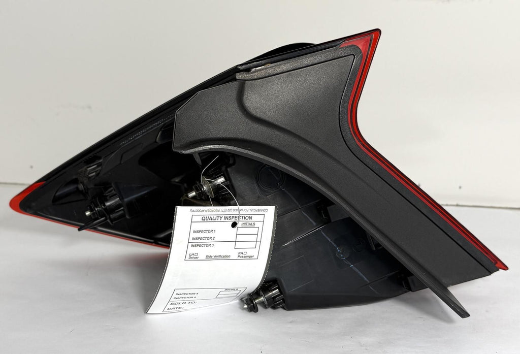 2020-2022 HYUNDAI SONATA TAILLIGHT RIGHT PASSENGER SIDE OEM