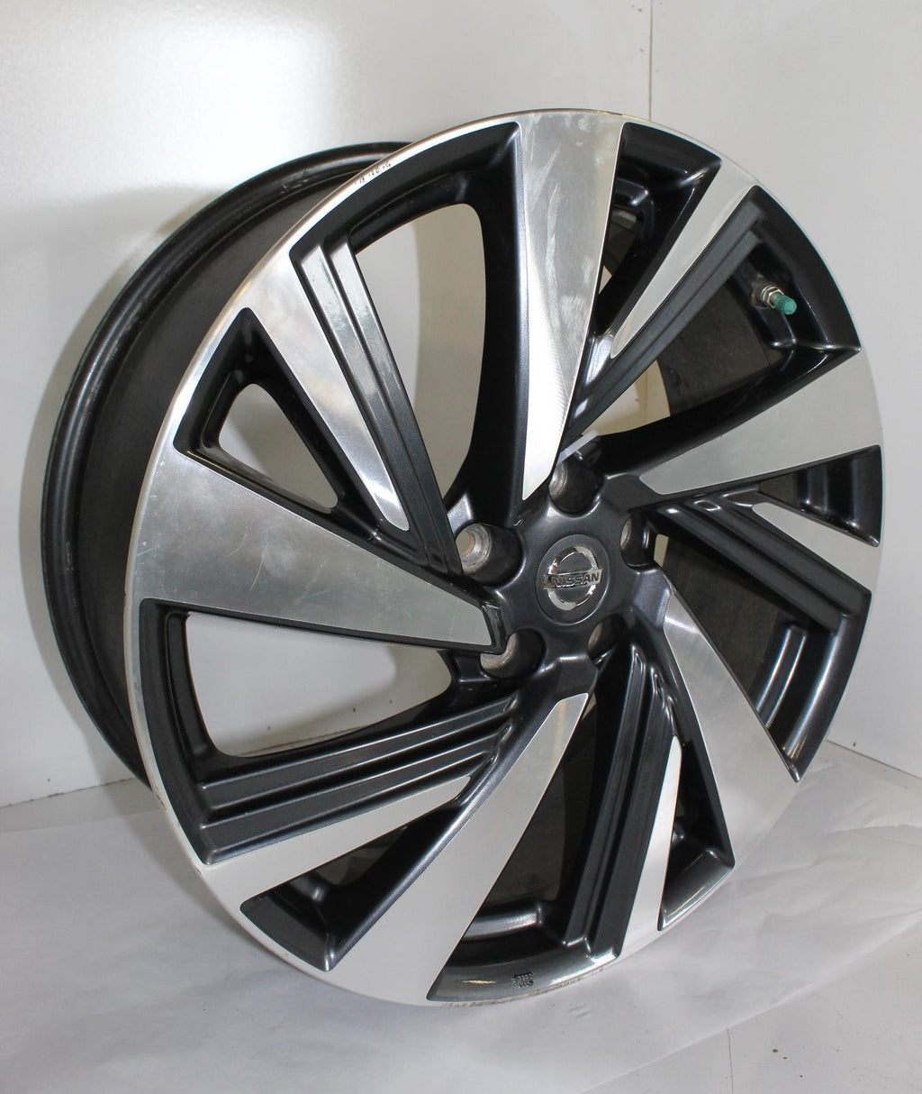 NISSAN MURANO Wheel 20x7-1/2 (alloy), machined and painted (V spoke) 15 16 17