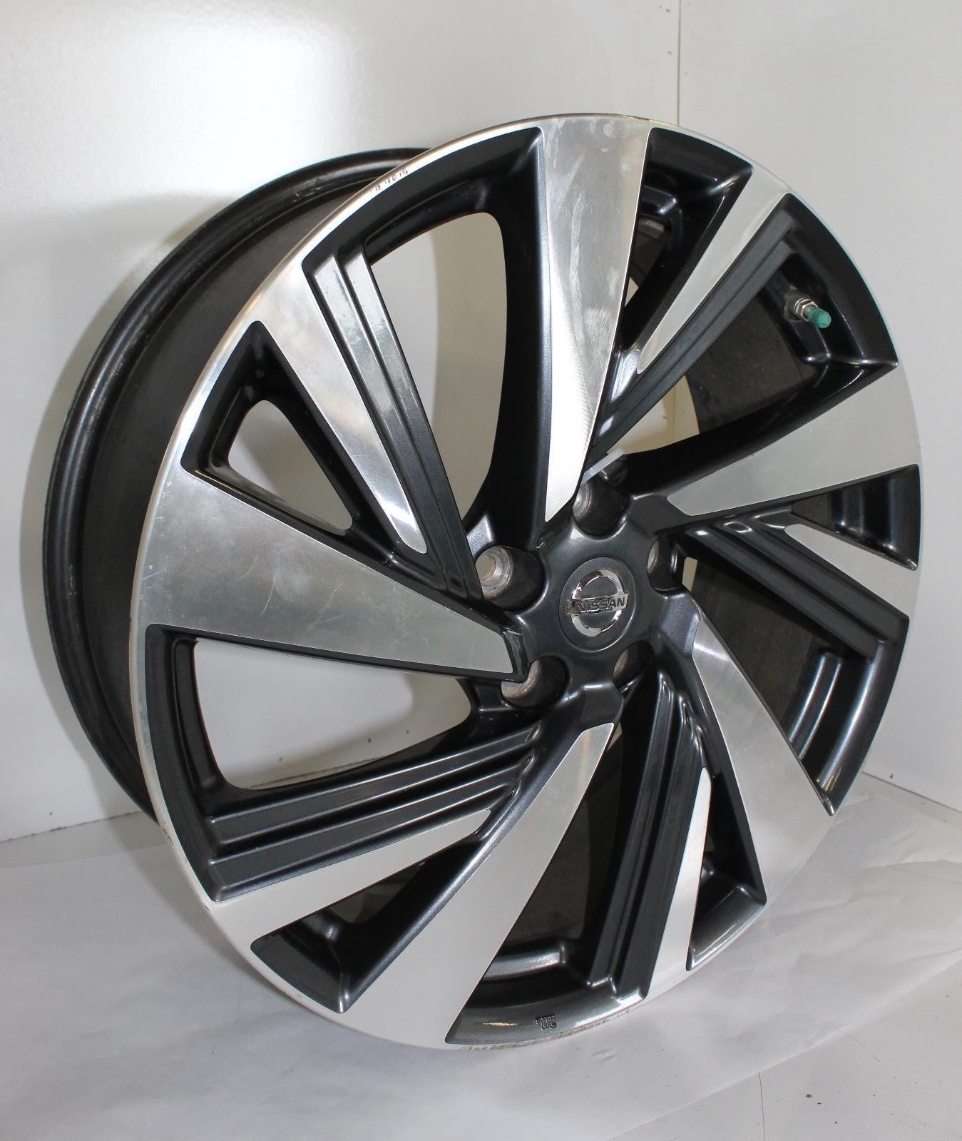NISSAN MURANO Wheel 20x7-1/2 (alloy), machined and painted (V spoke) 15 16 17