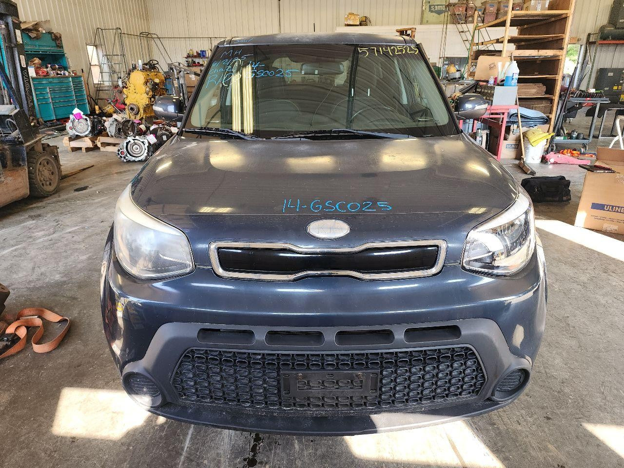 Used Front Right Seat Front fits: 2014 Kia Soul air bag cloth manual Front Right