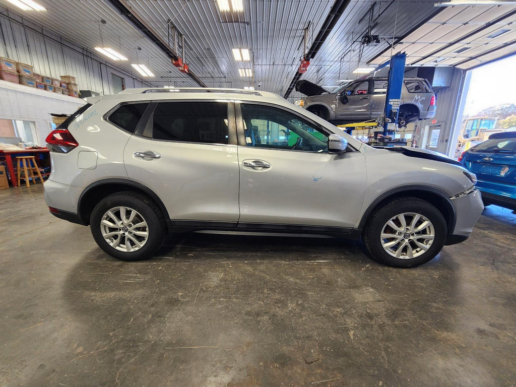 Used Transfer Case Assembly fits: 2018 Nissan Rogue CVT VIN 5 1st digit USA buil