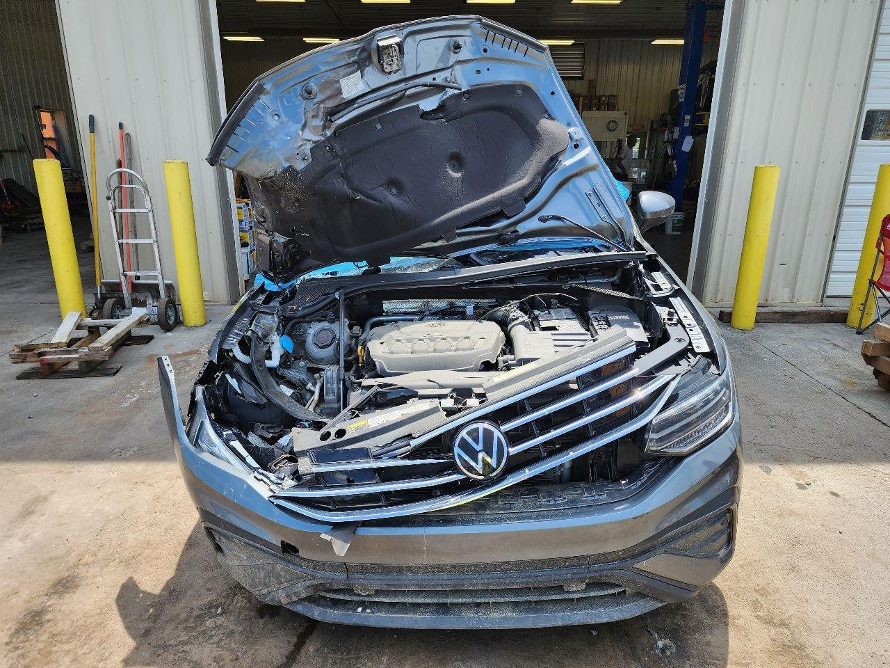 Used Alternator fits: 2022 Volkswagen Tiguan 2.0L Valeo Grade B