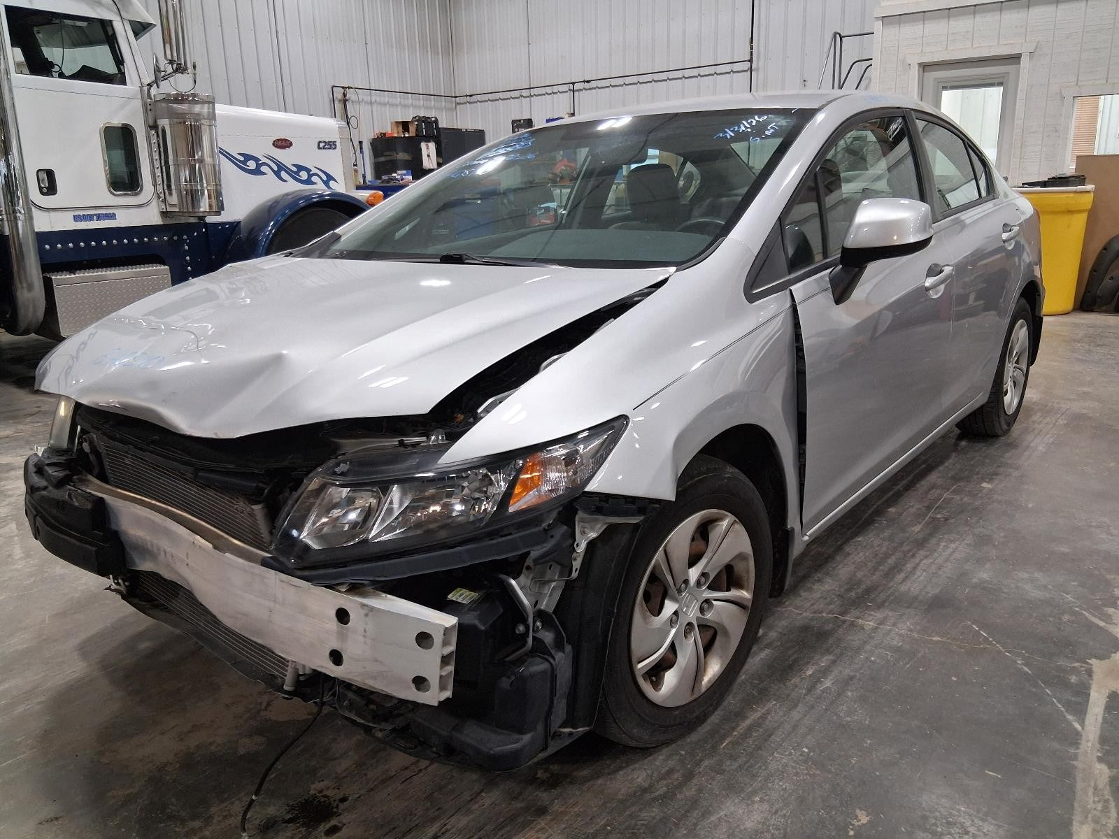 Used Left Door Mirror fits: 2013 Honda Civic Power body color w/o signal lamp no