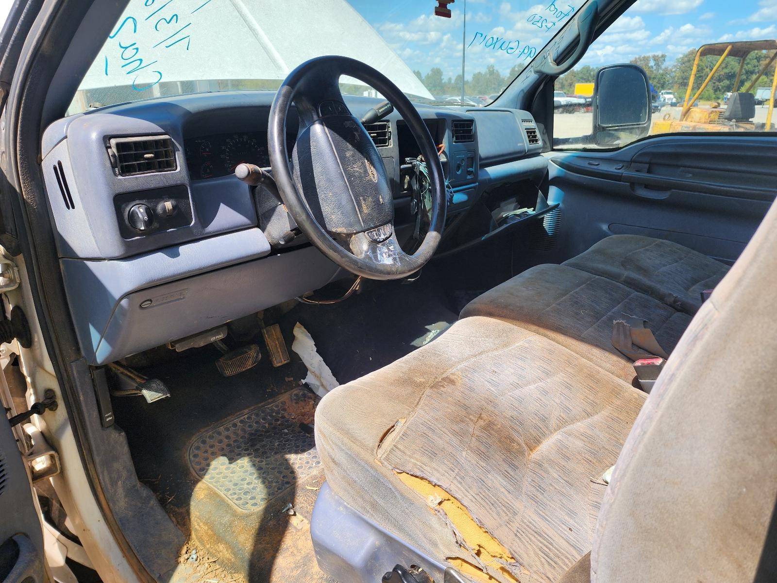 Used Windshield Wiper Motor fits: 1999 Ford F250SD PICKUP  Grade A