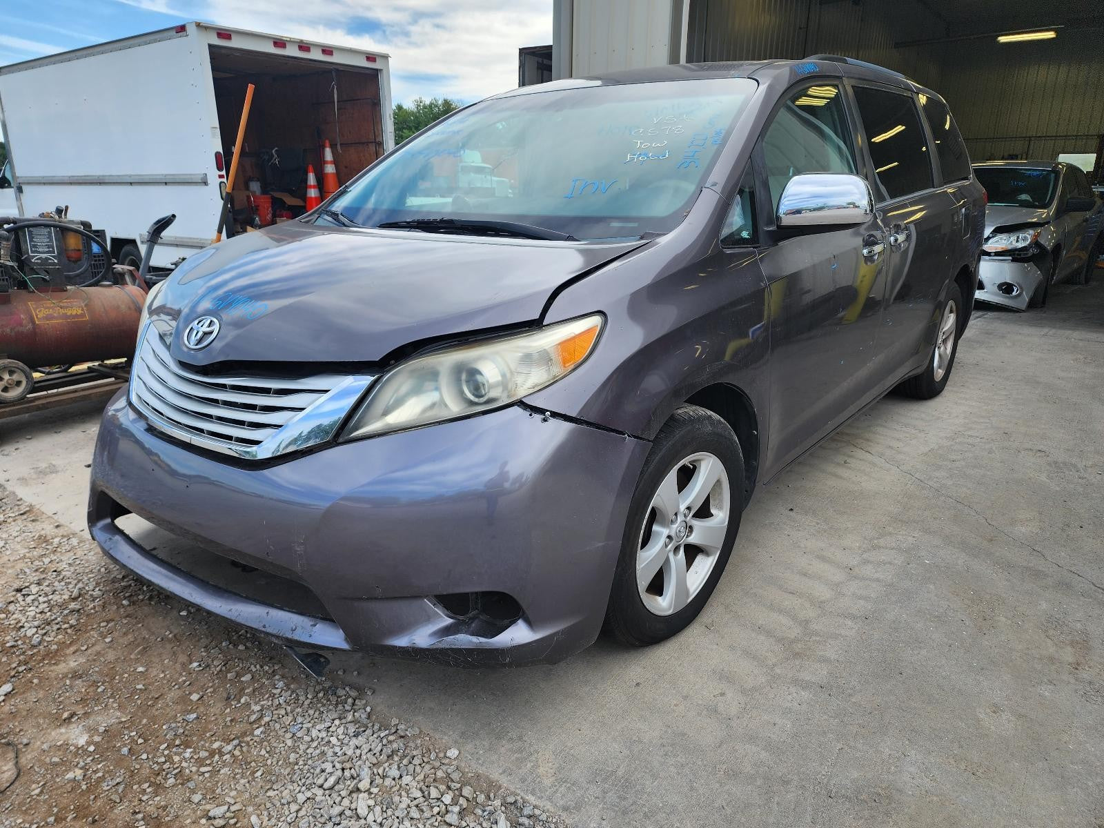 Used Front Left Drive Axle Shaft fits: 2014 Toyota Sienna Front Axle 6 cylinder