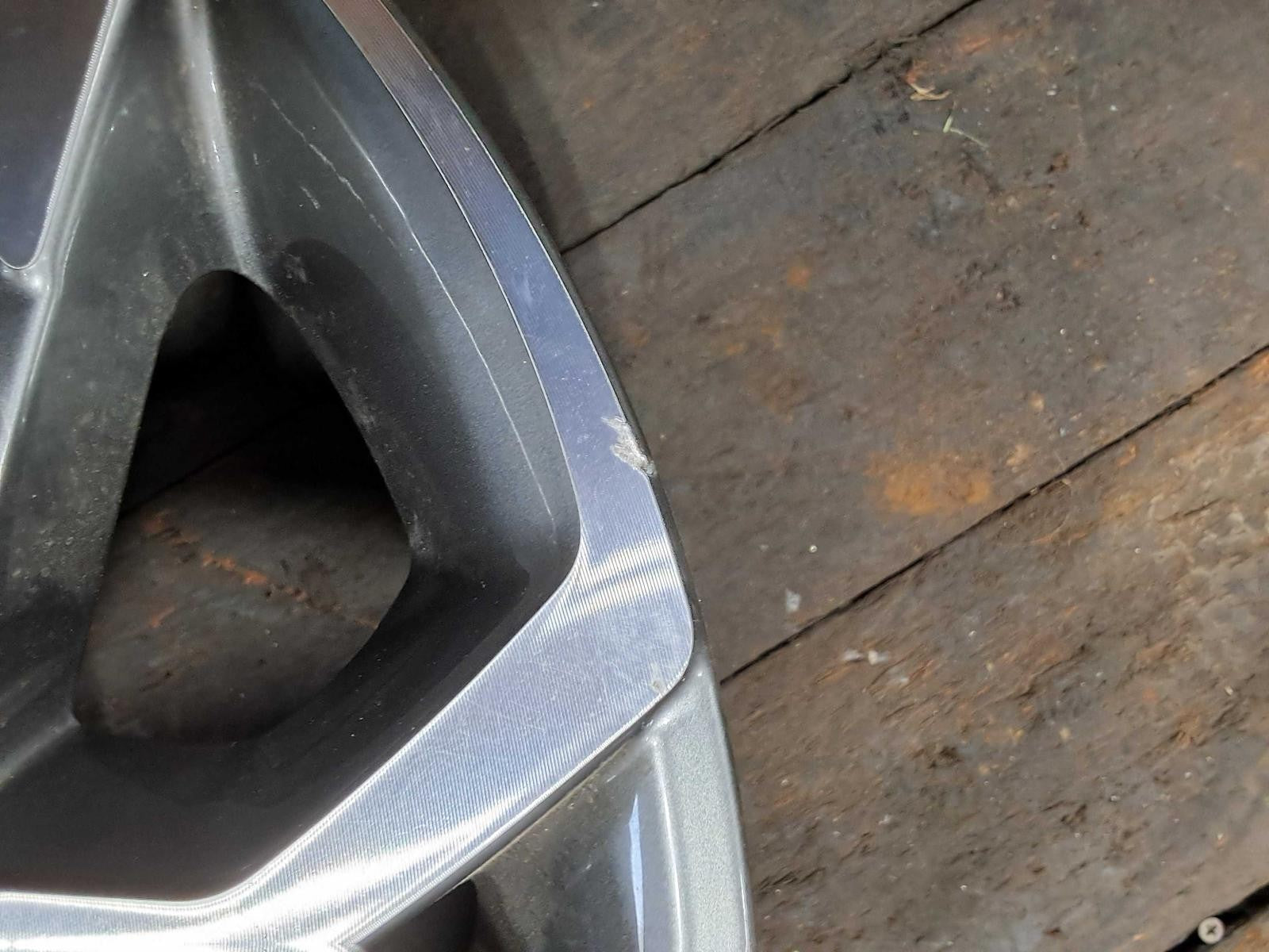 Used Wheel fits: 2022 Hyundai Sonata gasoline 17x7 alloy ID 52910L0210 Grade A