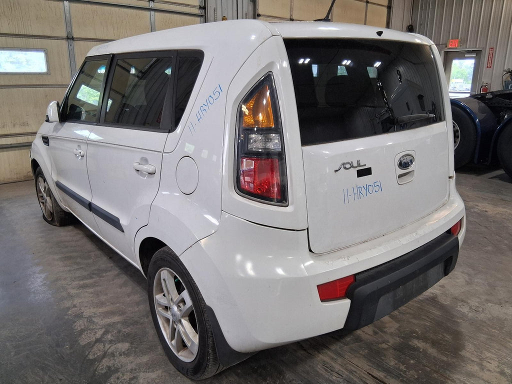 Used Windshield Wiper Motor fits: 2011 Kia Soul  Grade A