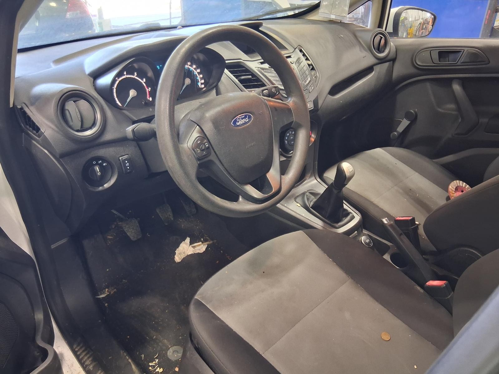 Used Air Cleaner Assembly fits: 2019 Ford Fiesta 1.6L w/o turbo MT Grade A
