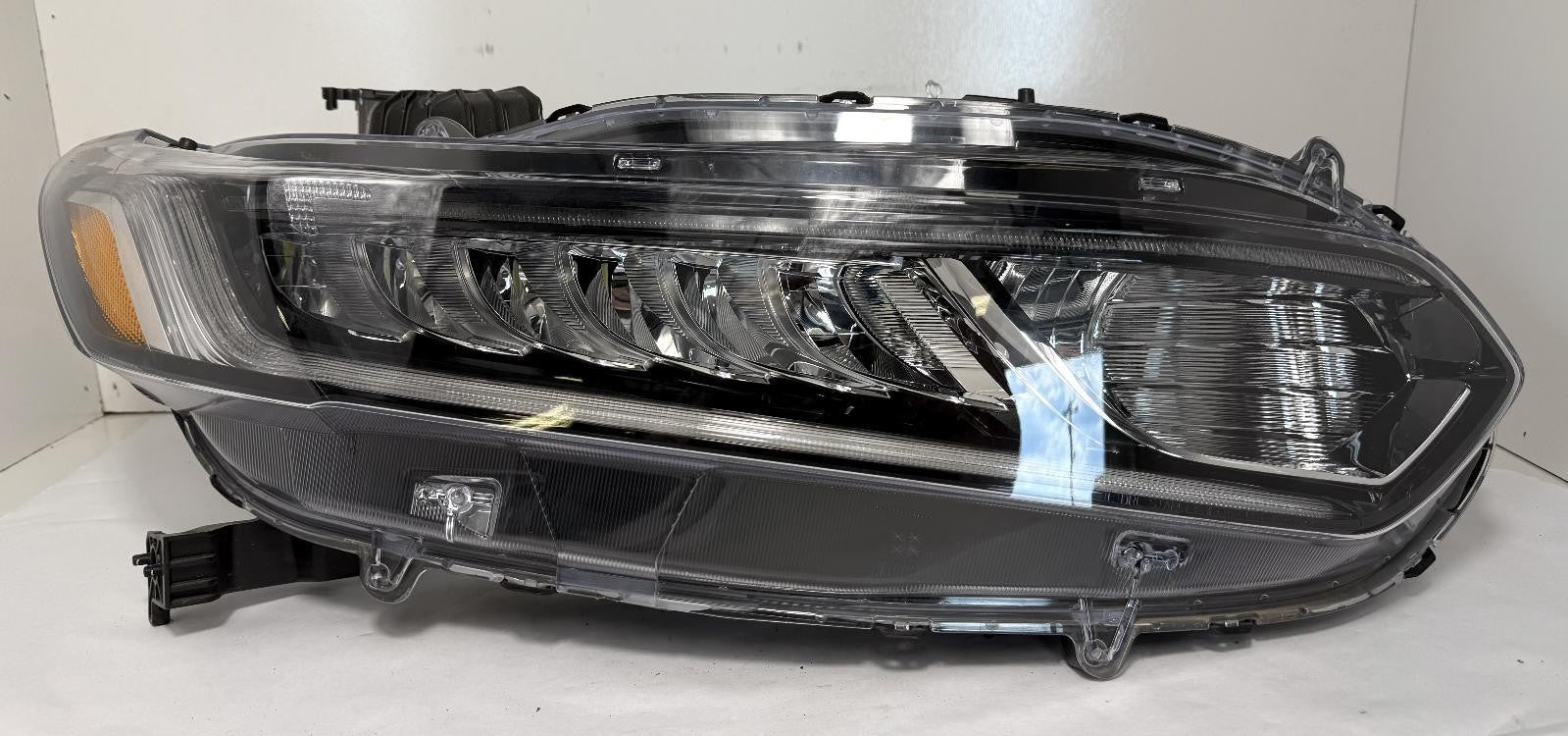 2018-2022 HONDA ACCORD HEADLIGHT RIGHT SIDE HALOGEN OEM