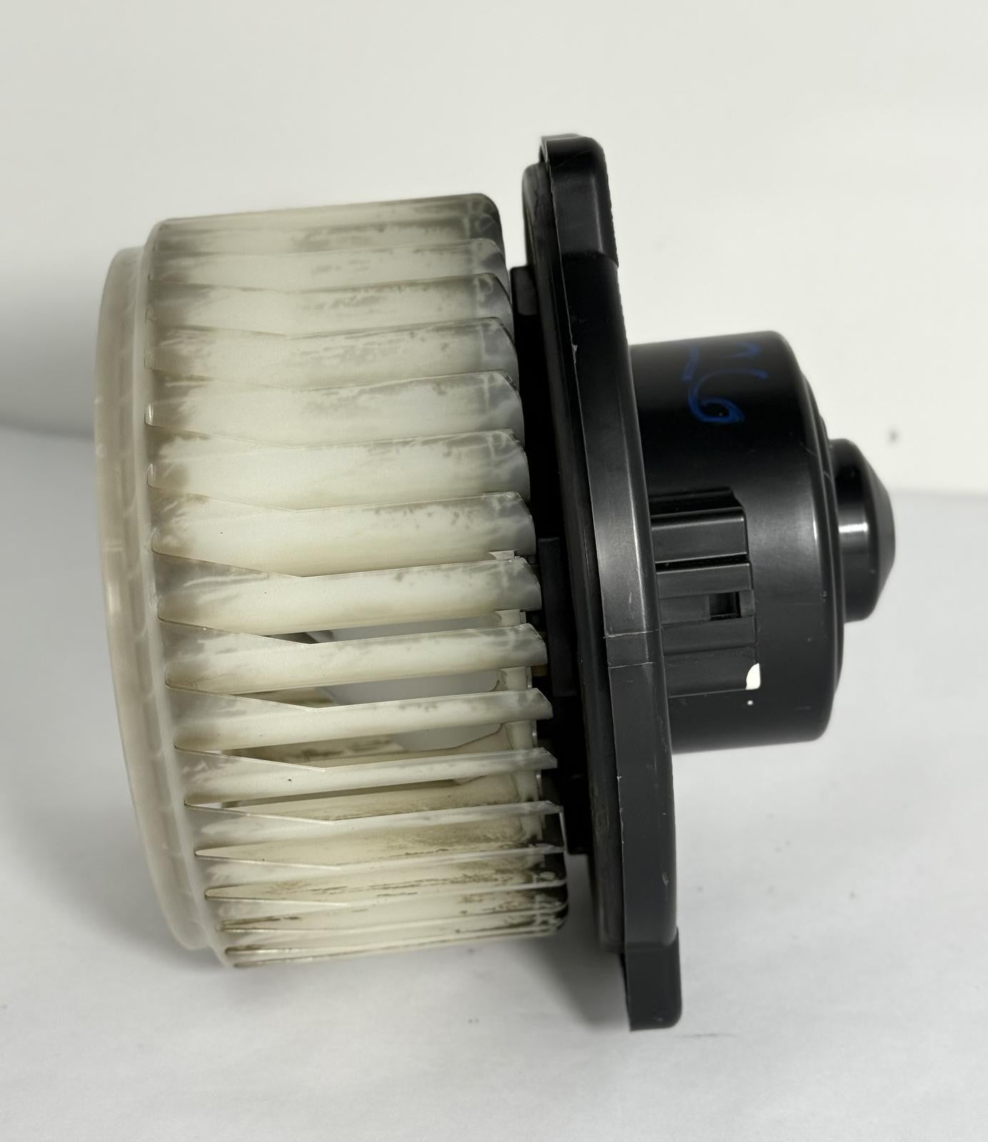 2002-2006 LEXUS ES330 BLOWER MOTOR OEM 