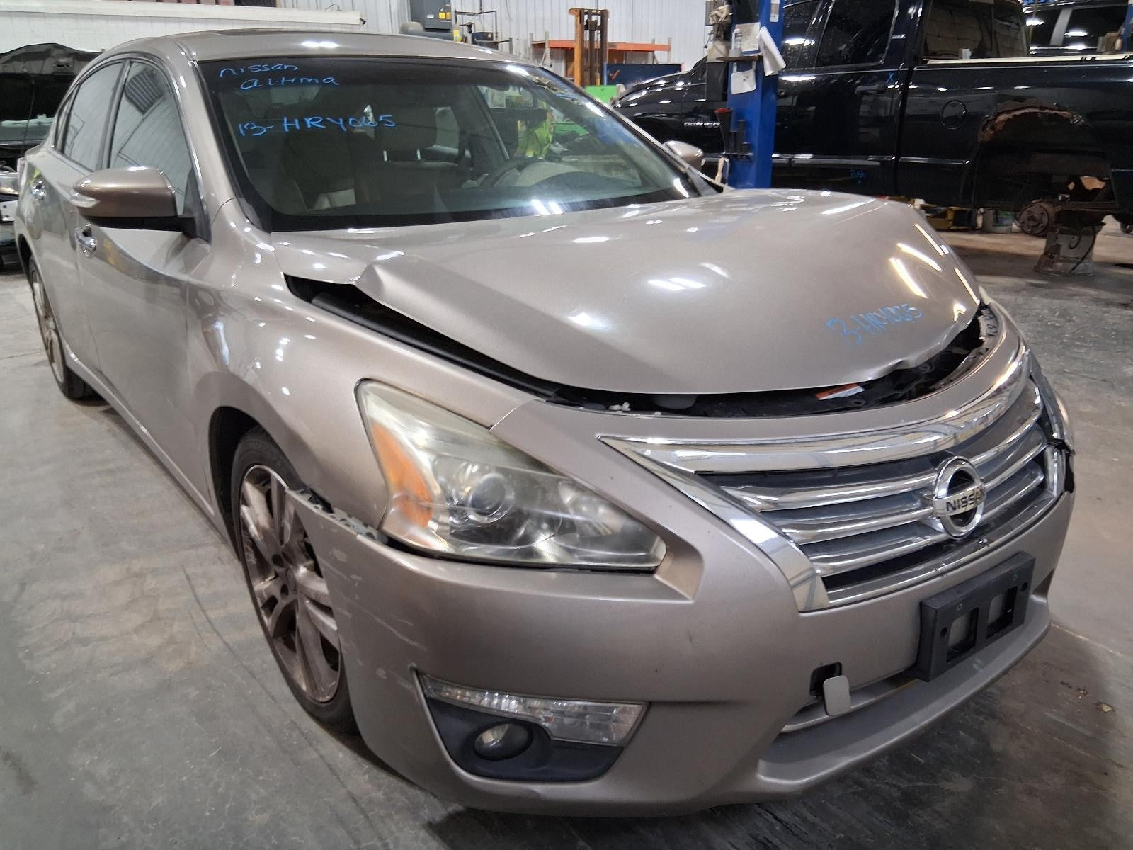 Used Speedometer Gauge fits: 2013 Nissan Altima cluster 2.5L 4 cylinder Sdn MPH