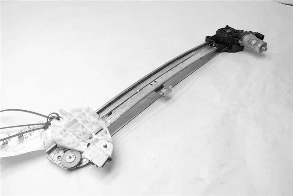 Used Front Left Door Window Regulator Front fits: 2014 Honda Accord electric Sed
