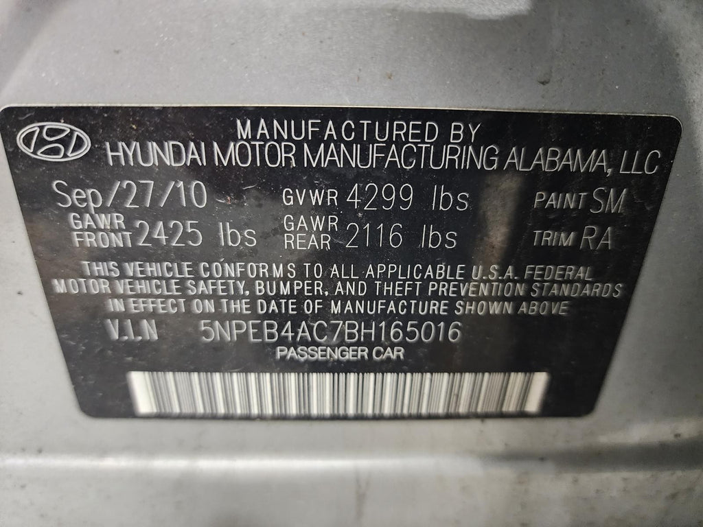 Used Right Tail Light Assembly fits: 2011 Hyundai Sonata VIN C 8th digit quarter