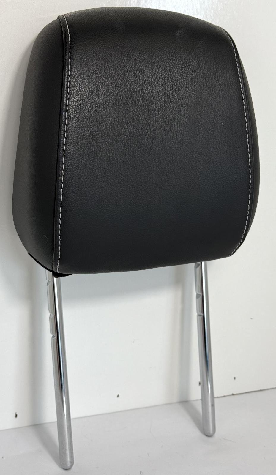 2017-2019 FORD ESCAPE FRONT LEFT RIGHT HEADREST LEATHER OEM