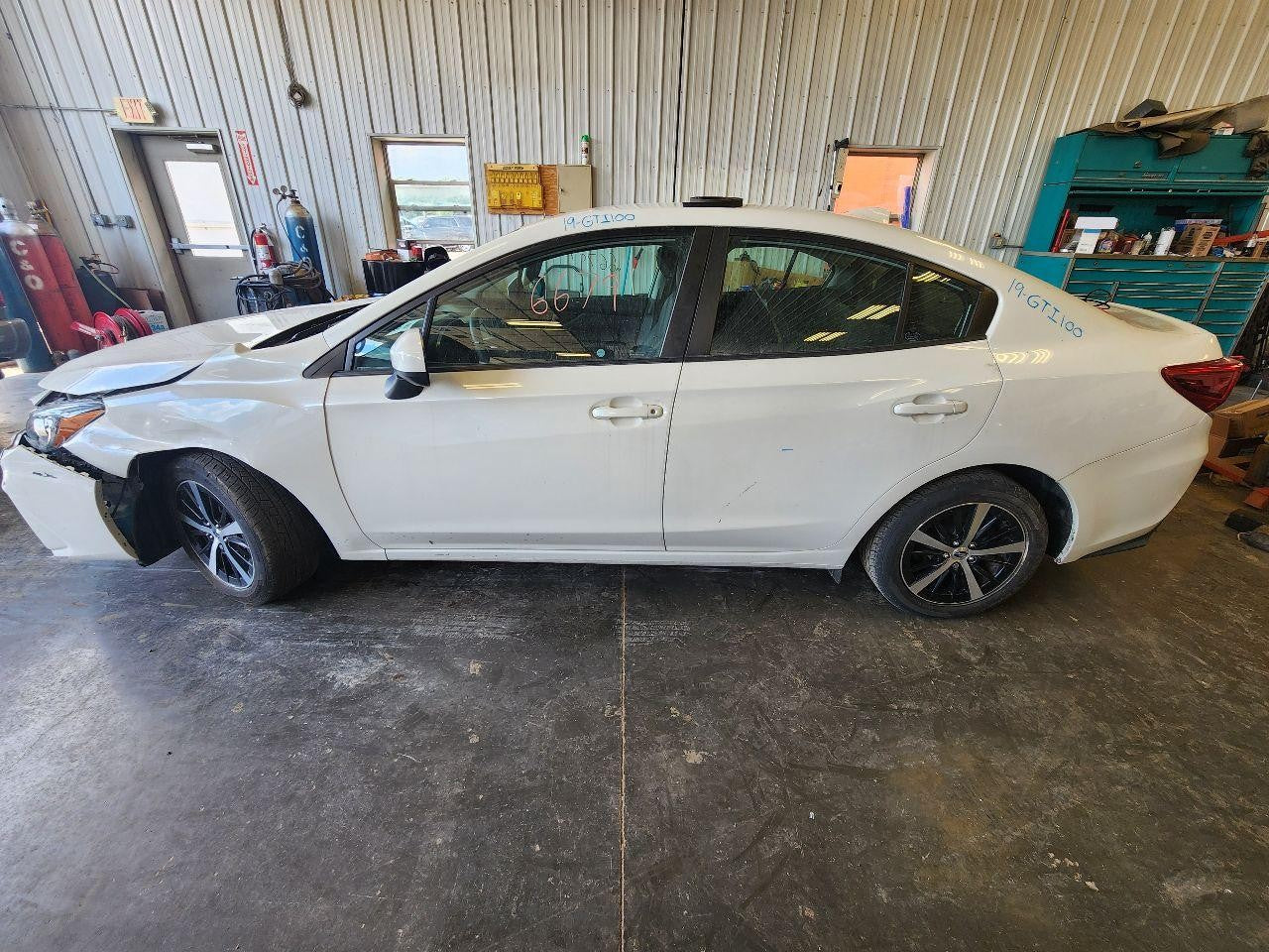 Used Windshield Wiper Motor fits: 2019 Subaru Impreza  Grade A