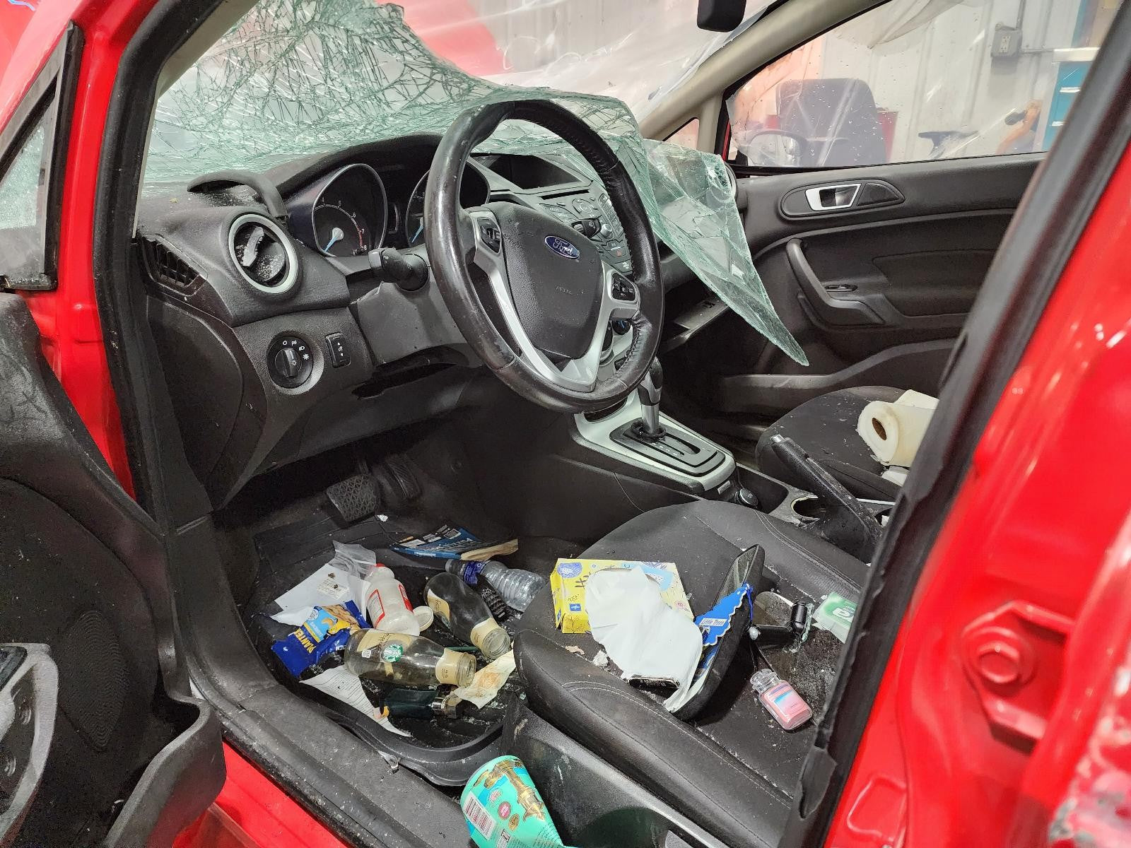 Used Front Left Door Window Regulator Front fits: 2015 Ford Fiesta electric Fron