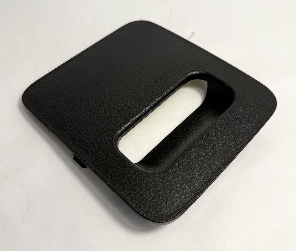 2011-2015 KIA SORENTO INTERIOR FUSE BOX COVER TRIM BLOCK DASH PANEL OEM