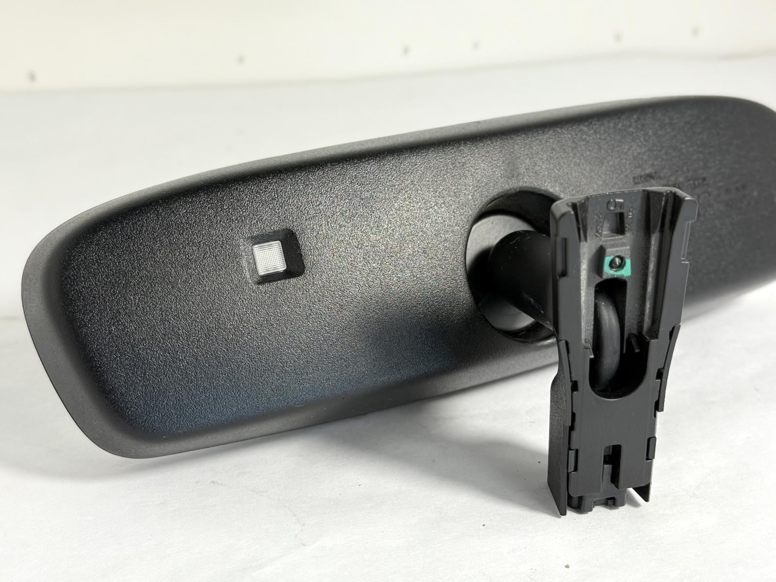 2011-2020 KIA SORENTO REAR VIEW INTERIOR MIRROR OEM