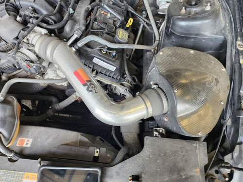 Used Air Cleaner Assembly fits: 2012 Ford Mustang 3.7 Grade A