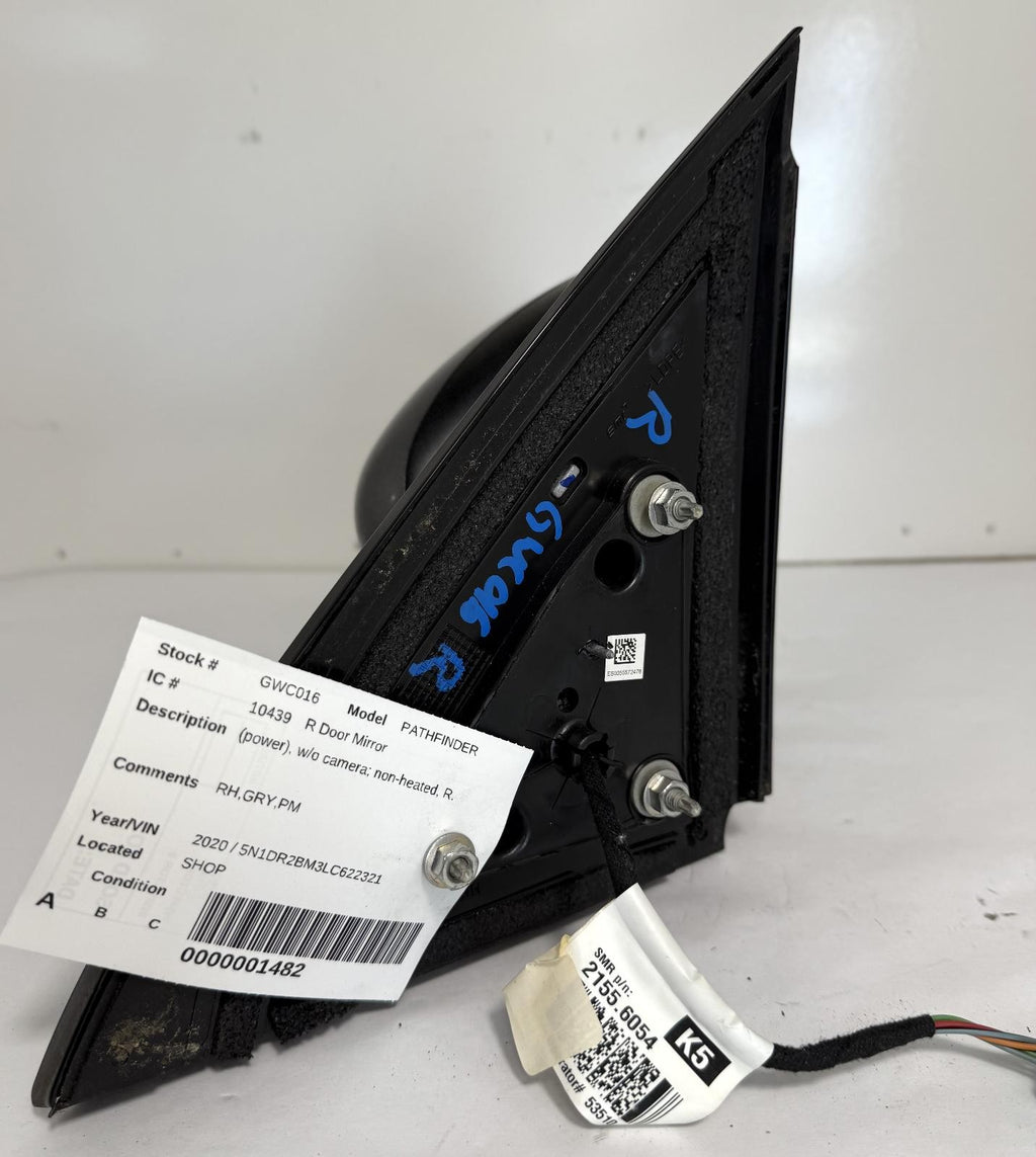 Used Right Door Mirror fits: 2020 Nissan Pathfinder power w/o camera non-heated