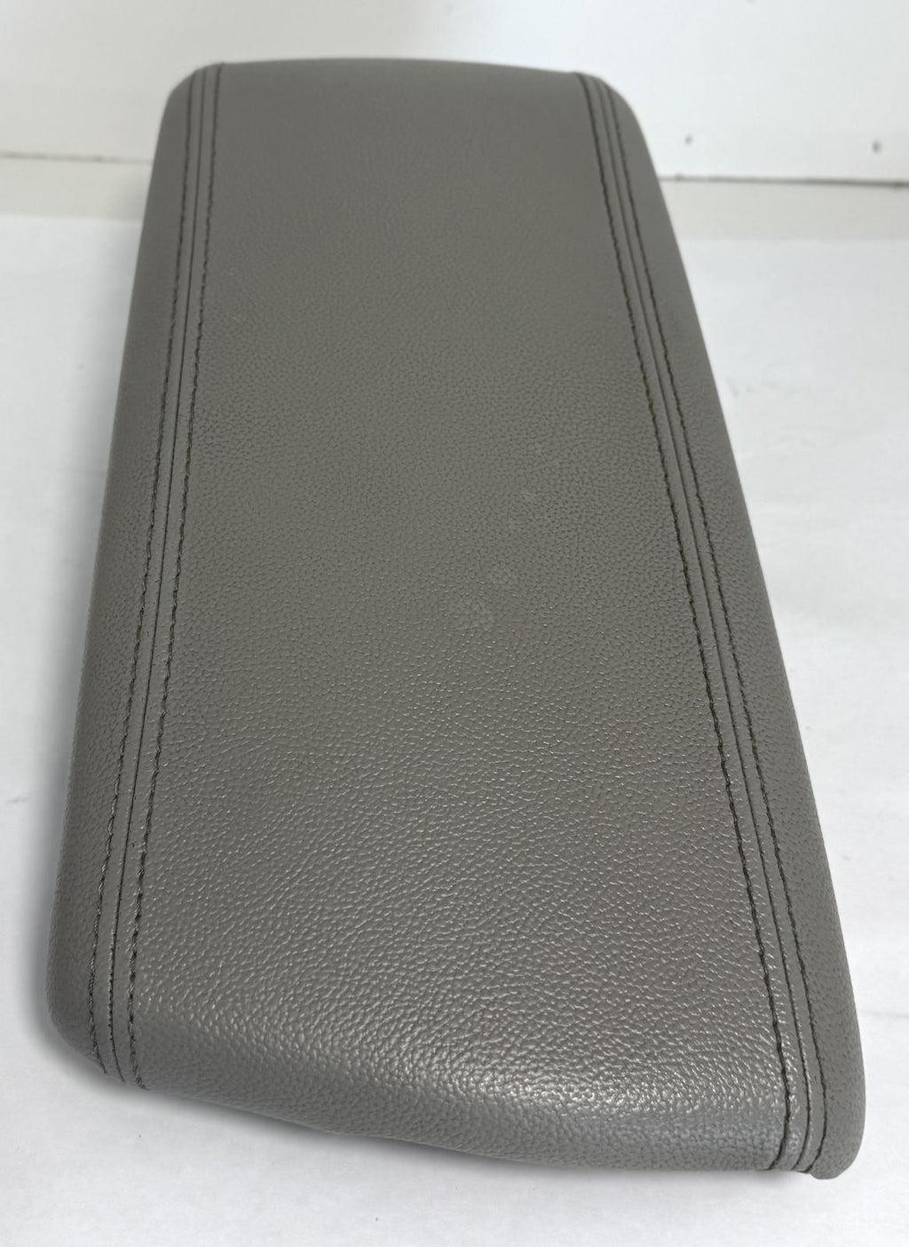 2015-2017 HYUNDAI SONATA ARMREST CENTER CONSOLE LID LEATHER OEM