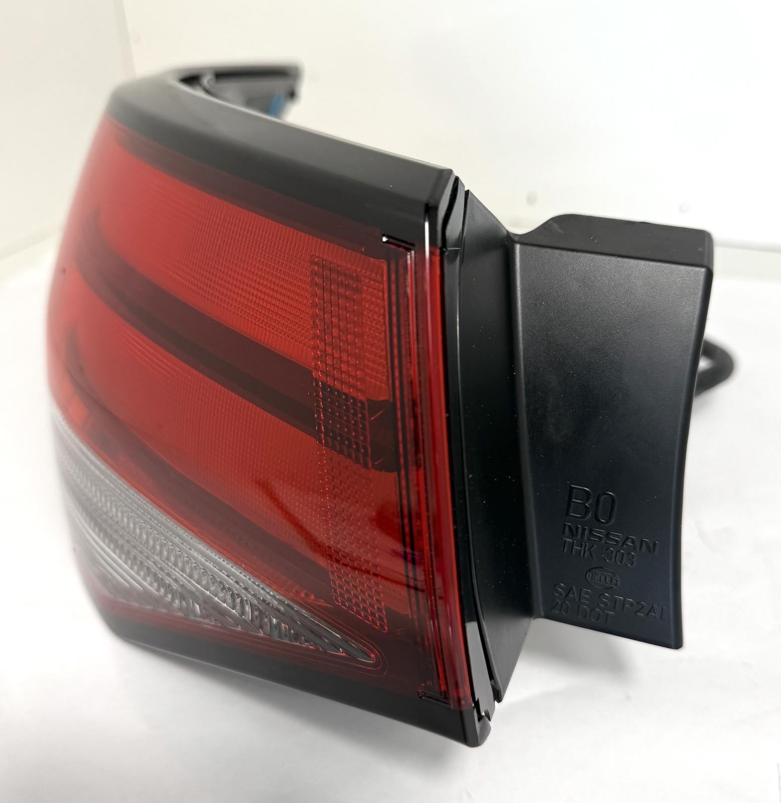 Used Left Tail Light Assembly fits: 2023 Nissan Sentra quarter mounted Left Grad