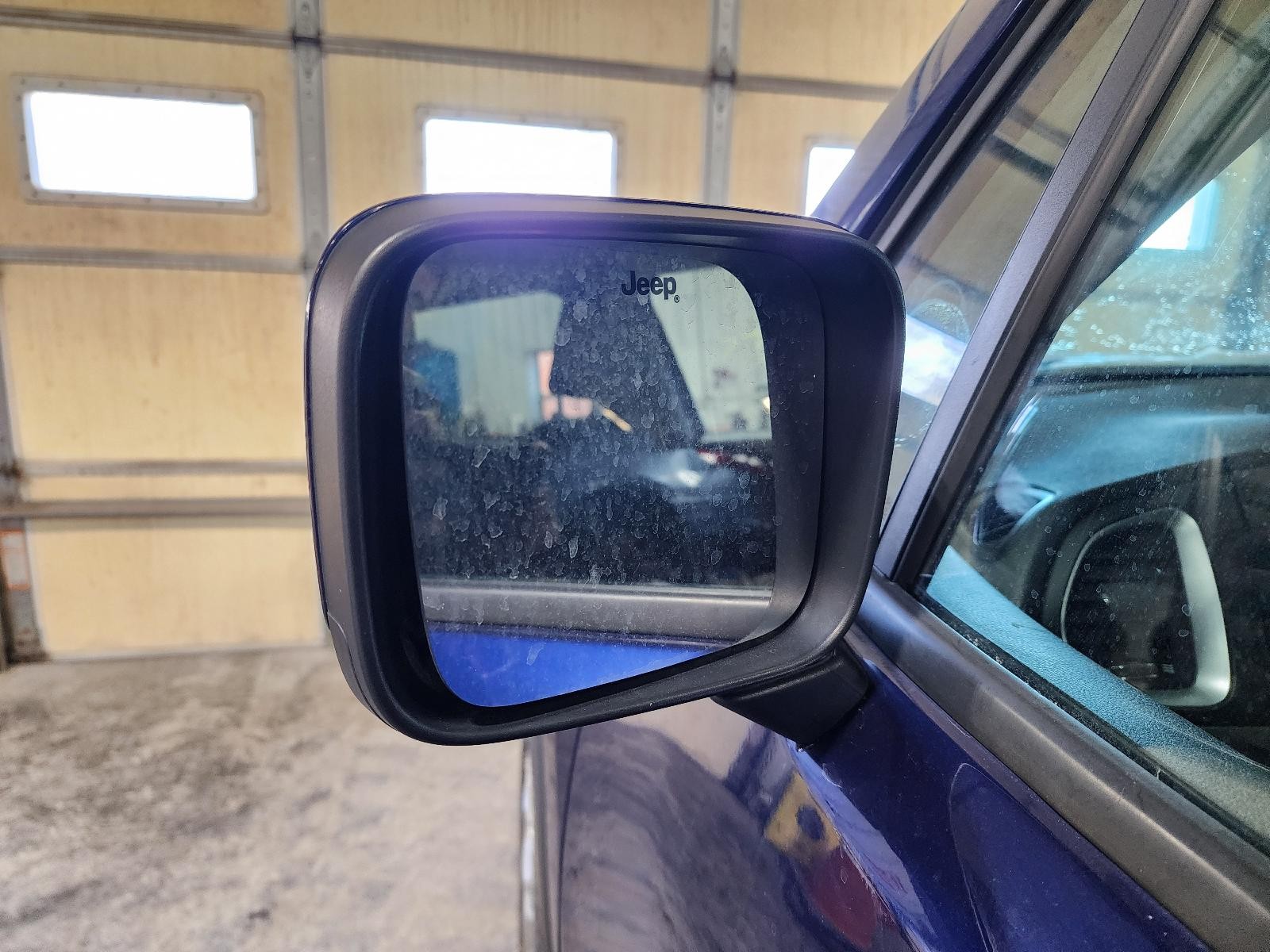 Used Left Door Mirror fits: 2018 Jeep Renegade power painted heated w/o turn sig