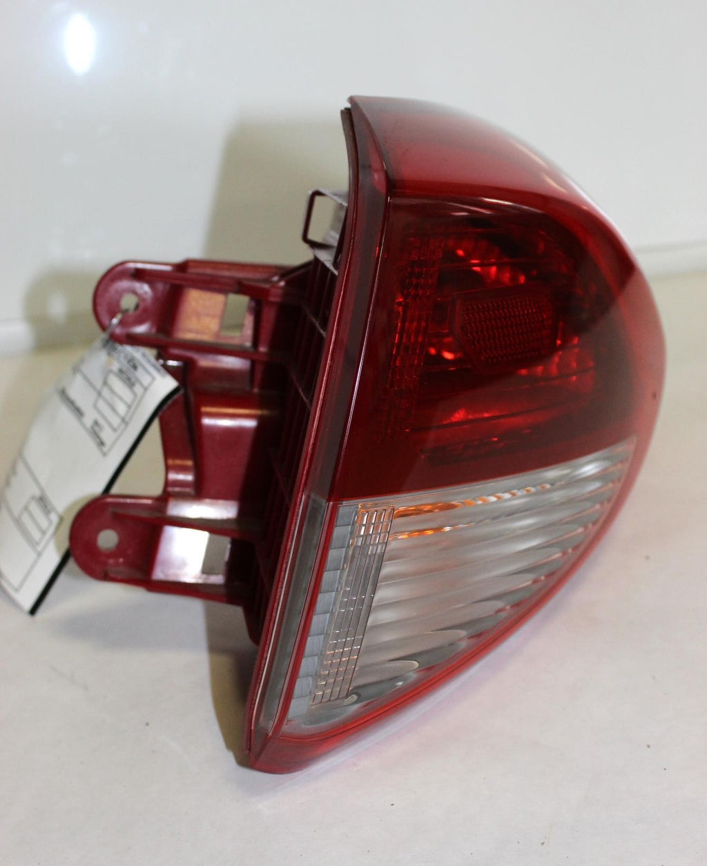 HYUNDAI TUCSON R Taillight incandescent, quarter panel mounted, R. 17 18