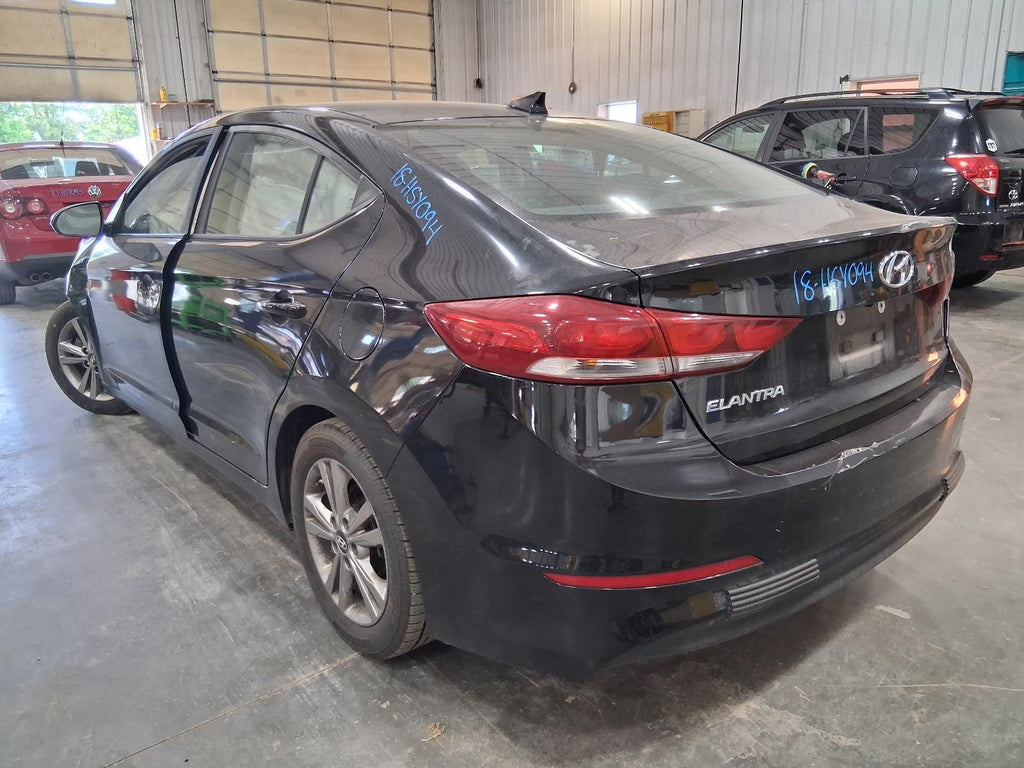 Used Left Tail Light Assembly fits: 2018 Hyundai Elantra Sedan quarter panel mou