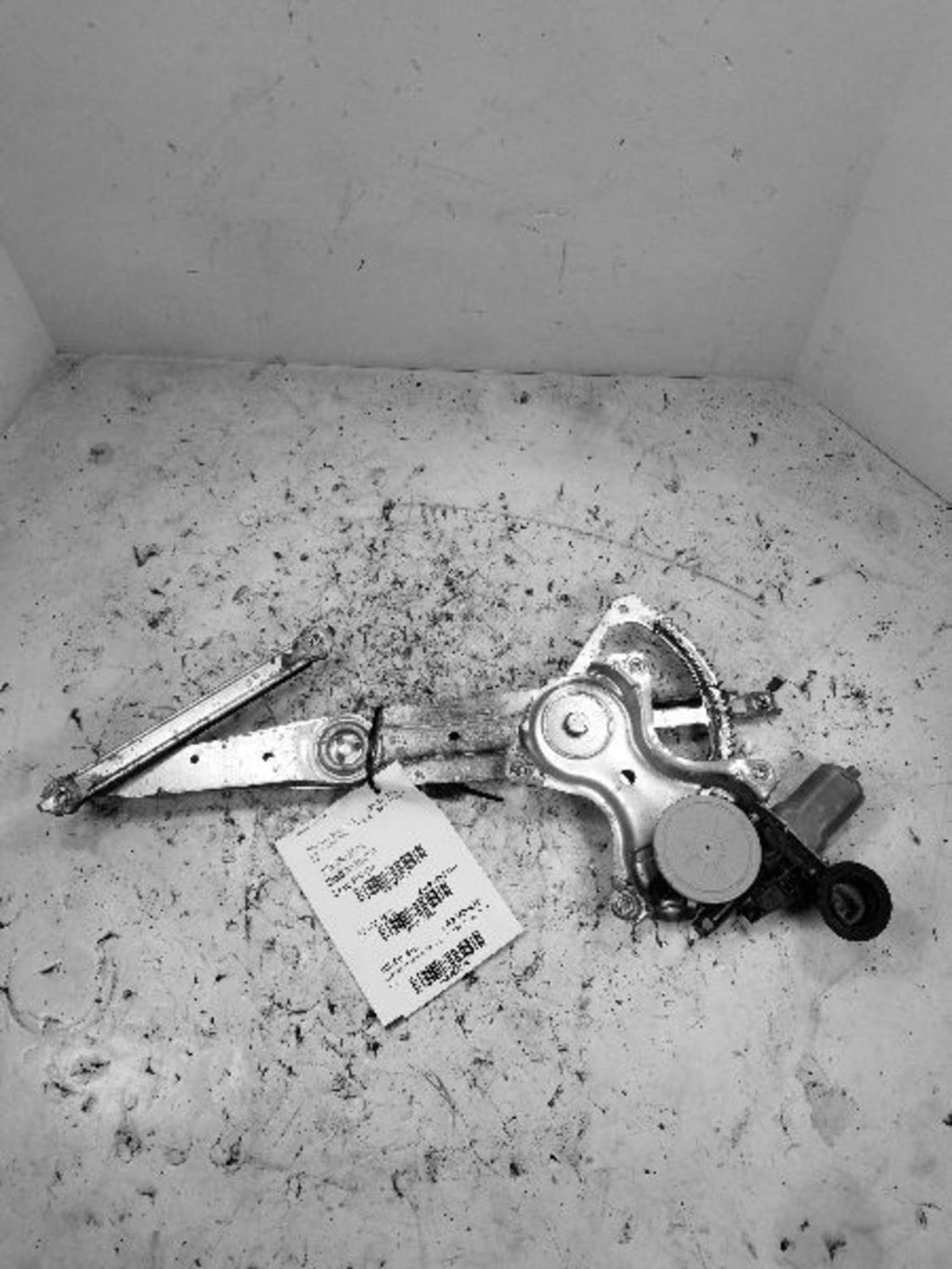Used Front Left Door Window Regulator Front fits: 2013 Toyota Corolla electric F