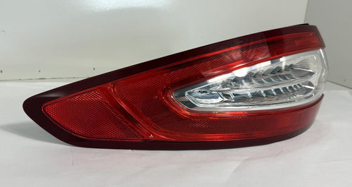 2013-2016 FORD FUSION TAILLIGHT LEFT SIDE QUARTER PANEL MOUNTED OEM
