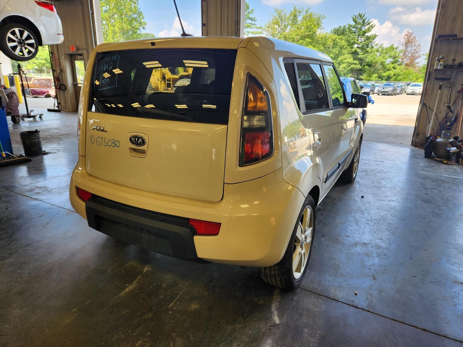 Used Starter Motor fits: 2010 Kia Soul 2.0L AT Grade C