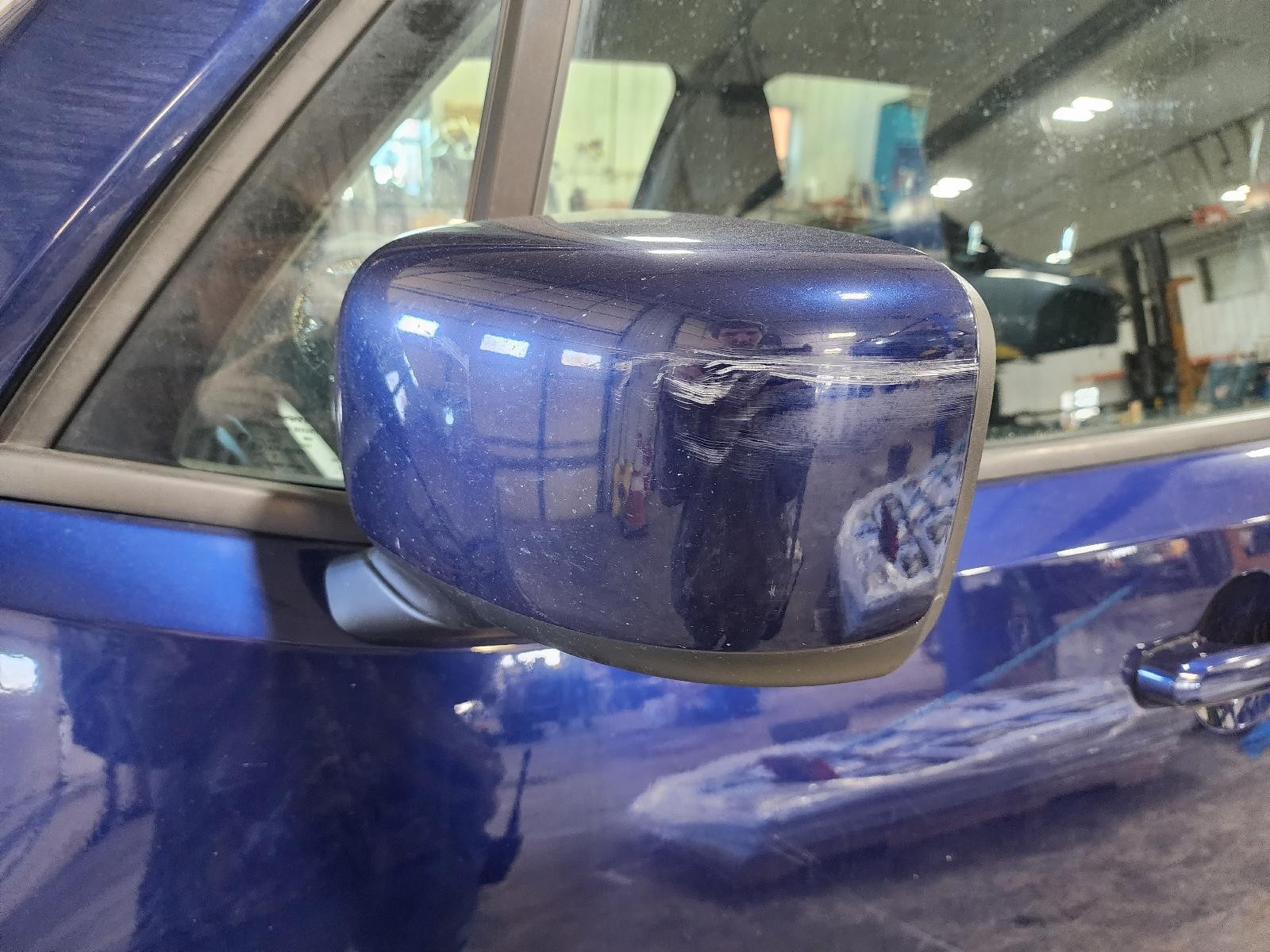 Used Left Door Mirror fits: 2018 Jeep Renegade power painted heated w/o turn sig