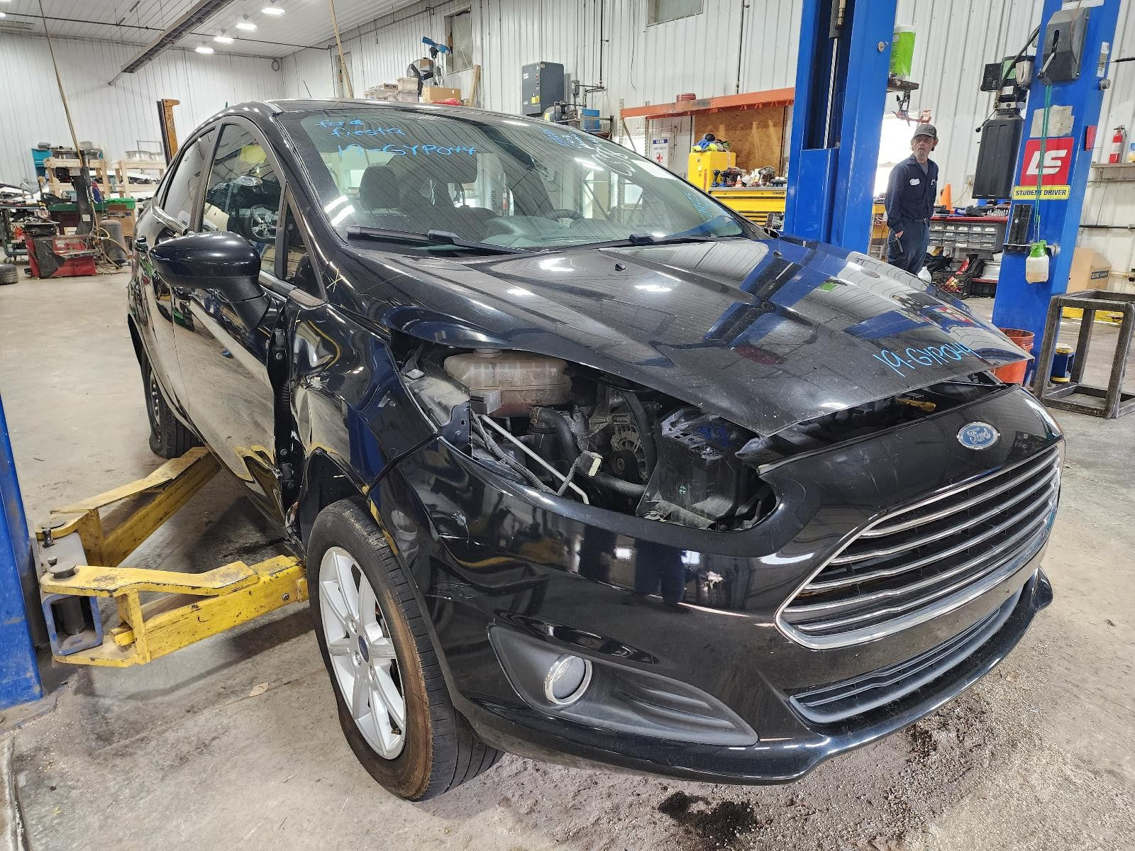 Used Left Door Mirror fits: 2019 Ford Fiesta Power dual image spotter glass pain