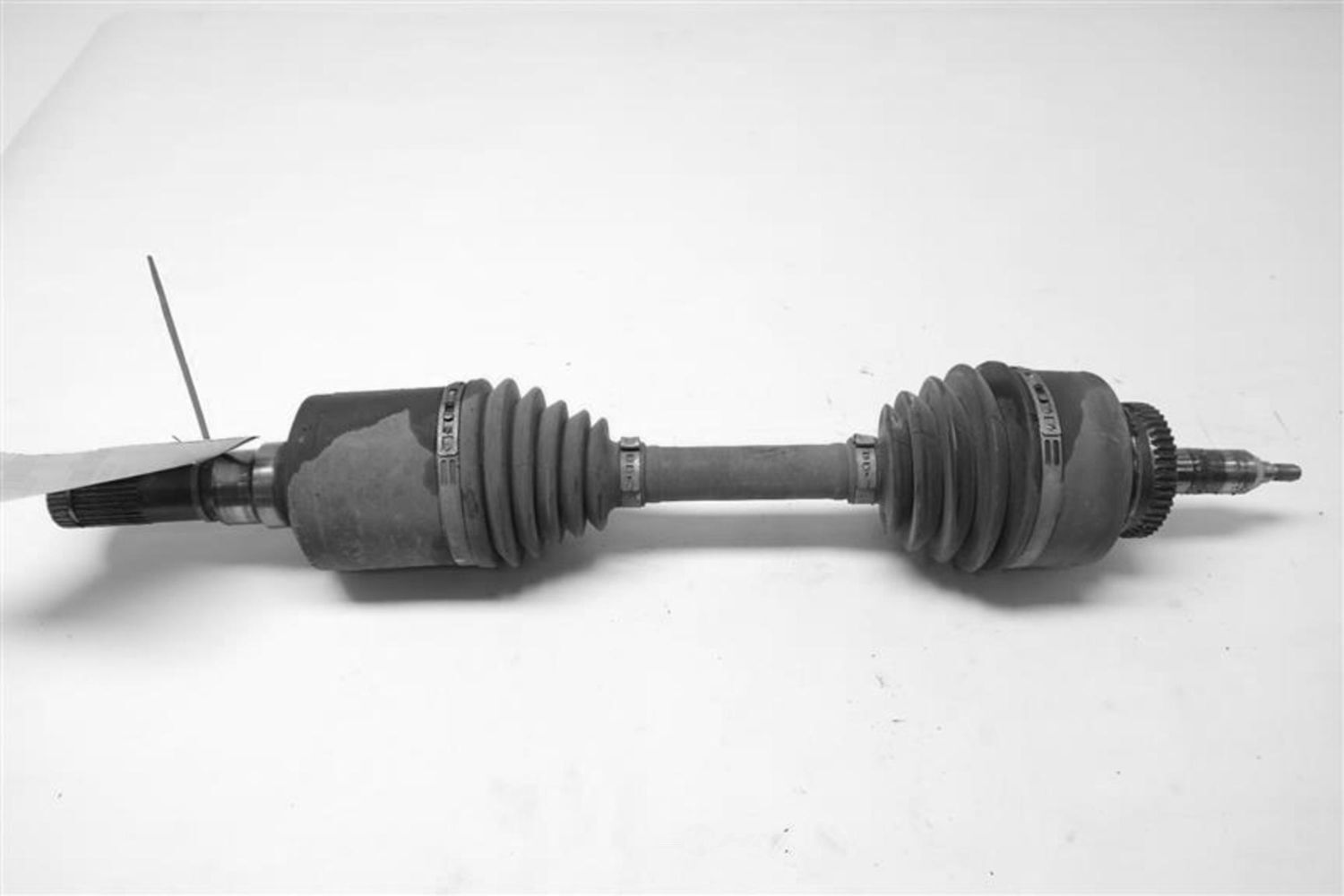 Used Front Left Outer Drive Axle Shaft fits: 2015 Ford F150 PICKUP Front Axle ou