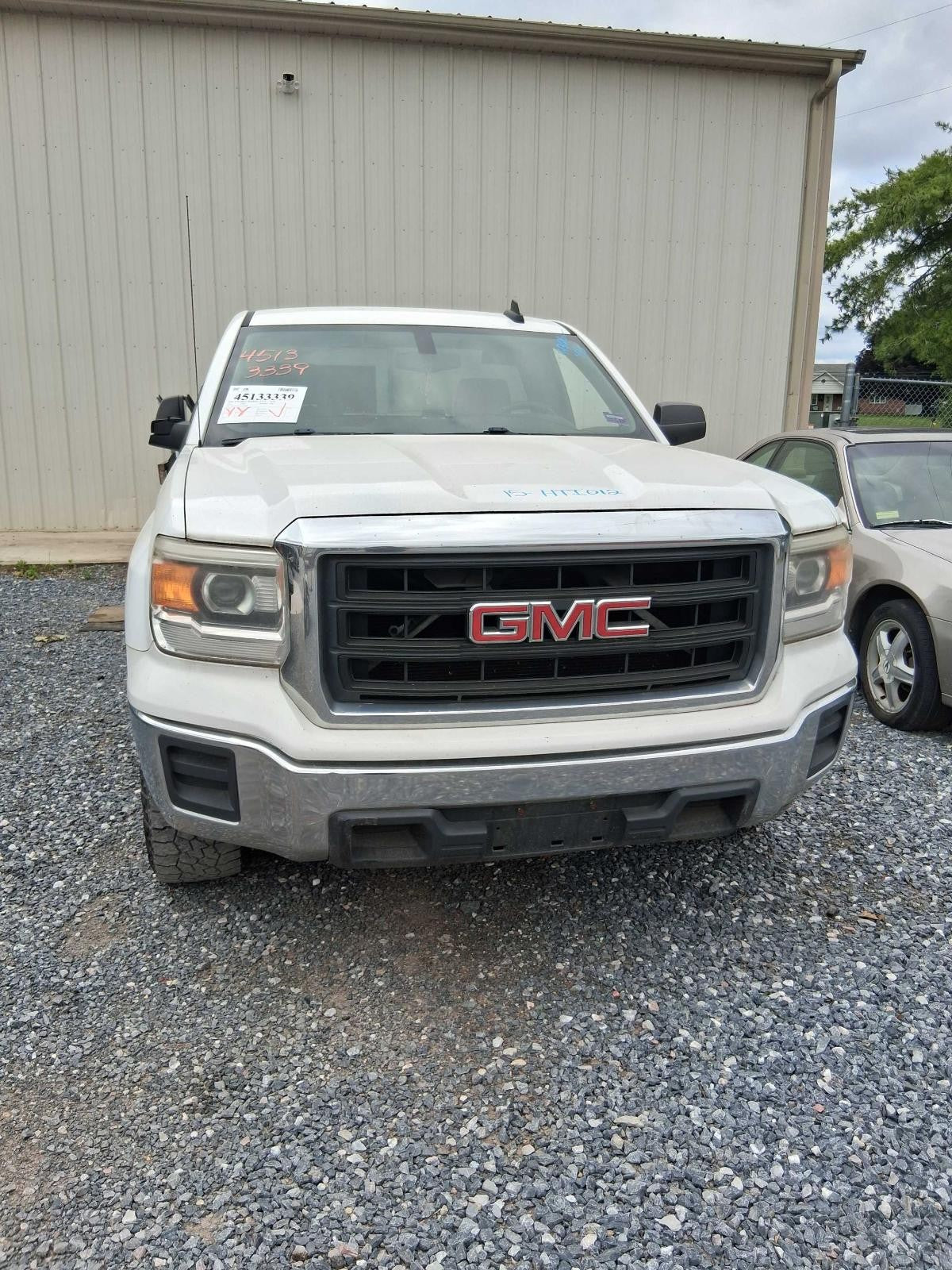 Used Front Bumper Assembly Front fits: 2015 Gmc Sierra 1500 pickup chrome w/o pa