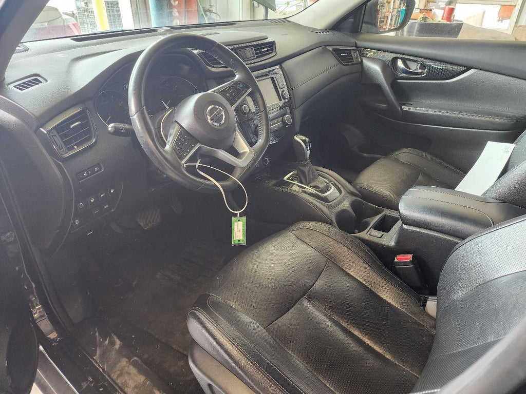 Used Front Right Fender fits: 2019 Nissan Rogue VIN 5 1st digit USA built Front