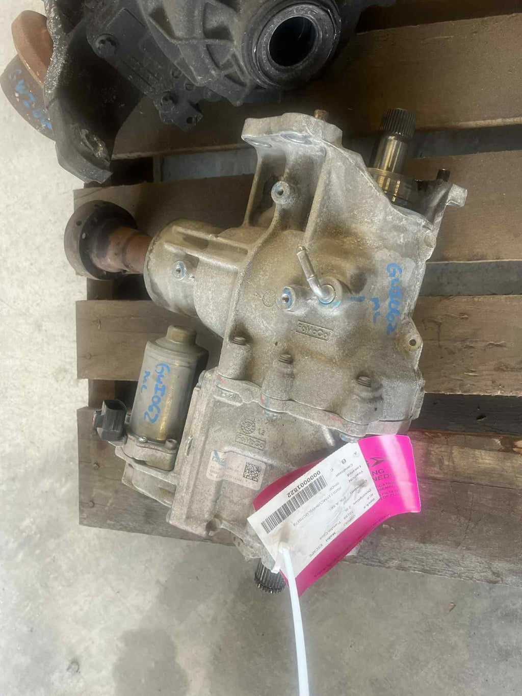 Used Transfer Case Assembly fits: 2020 Ford Escape 2.0 Grade B