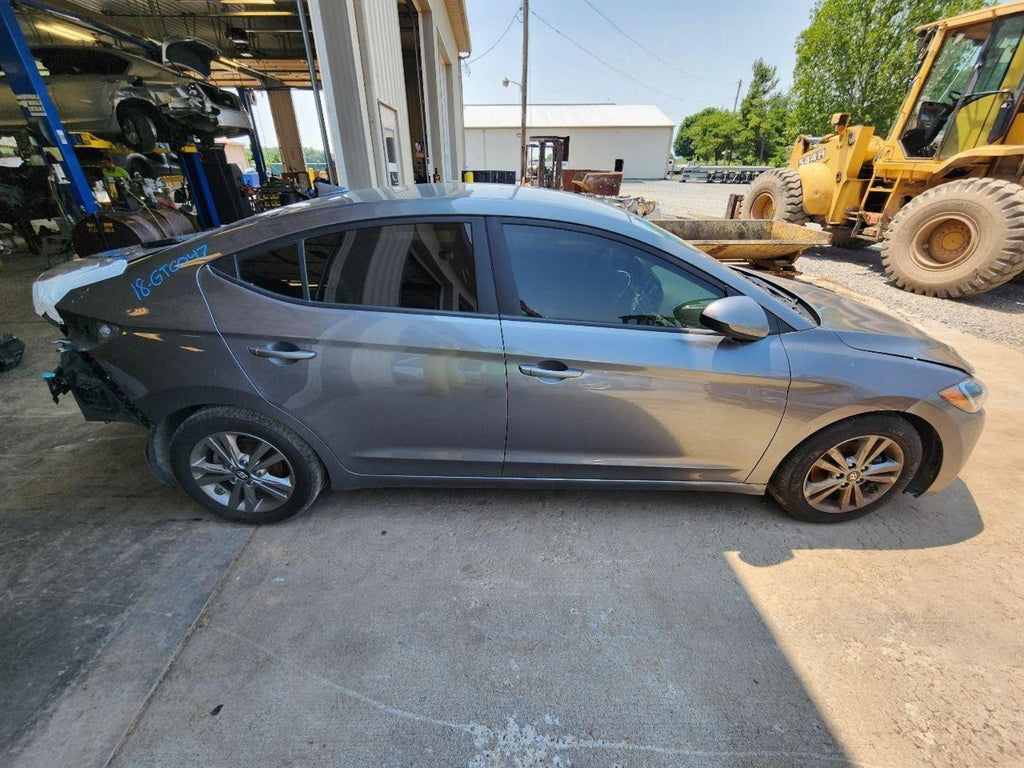 HYUNDAI ELANTRA R Rear Door (electric), Sedan, US built, w/solar glass, R. 17 