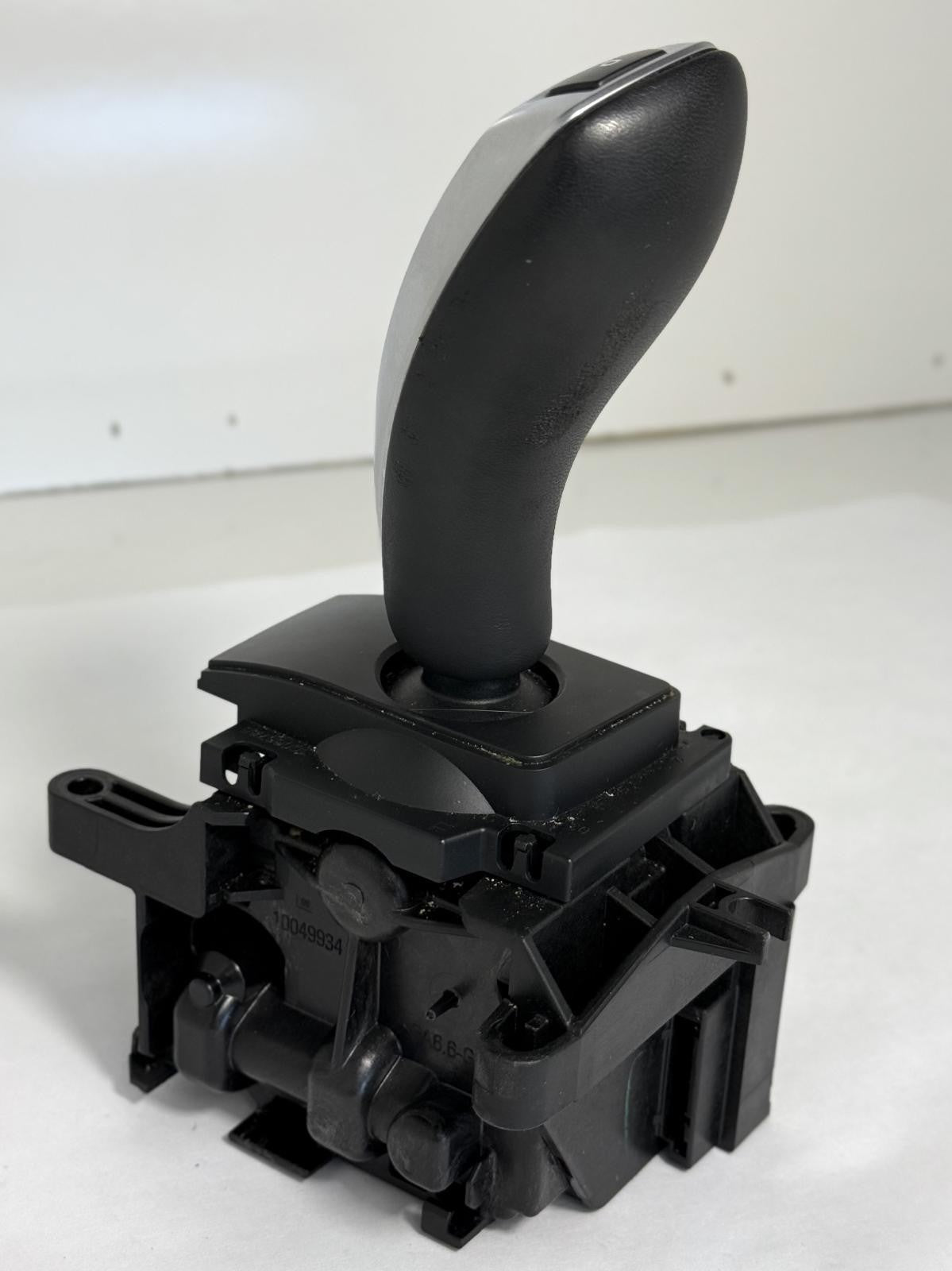 2012-2017 BMW X3 SHIFT KNOB CONTROL GEAR ASSEMBLY OEM