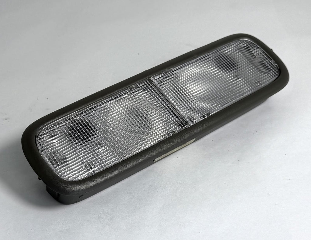 2005-2015 HONDA PILOT OVERHEAD CENTER DOME LIGHT LAMP OEM