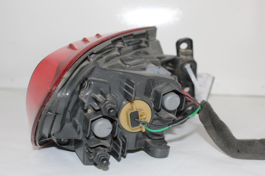 CHRYSLER 200 R Taillight (Sdn), quarter panel mounted, R. 15 16