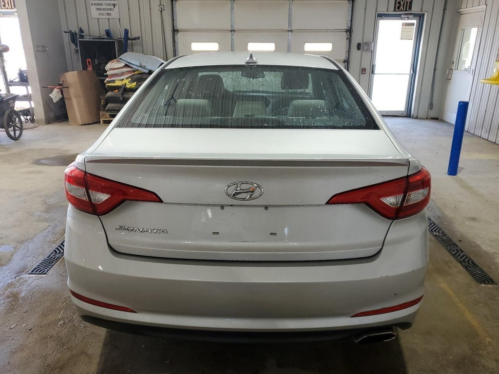 Used Wheel fits: 2015 Hyundai Sonata 16x6-1/2 alloy 10 spoke w/TPMS Grade A