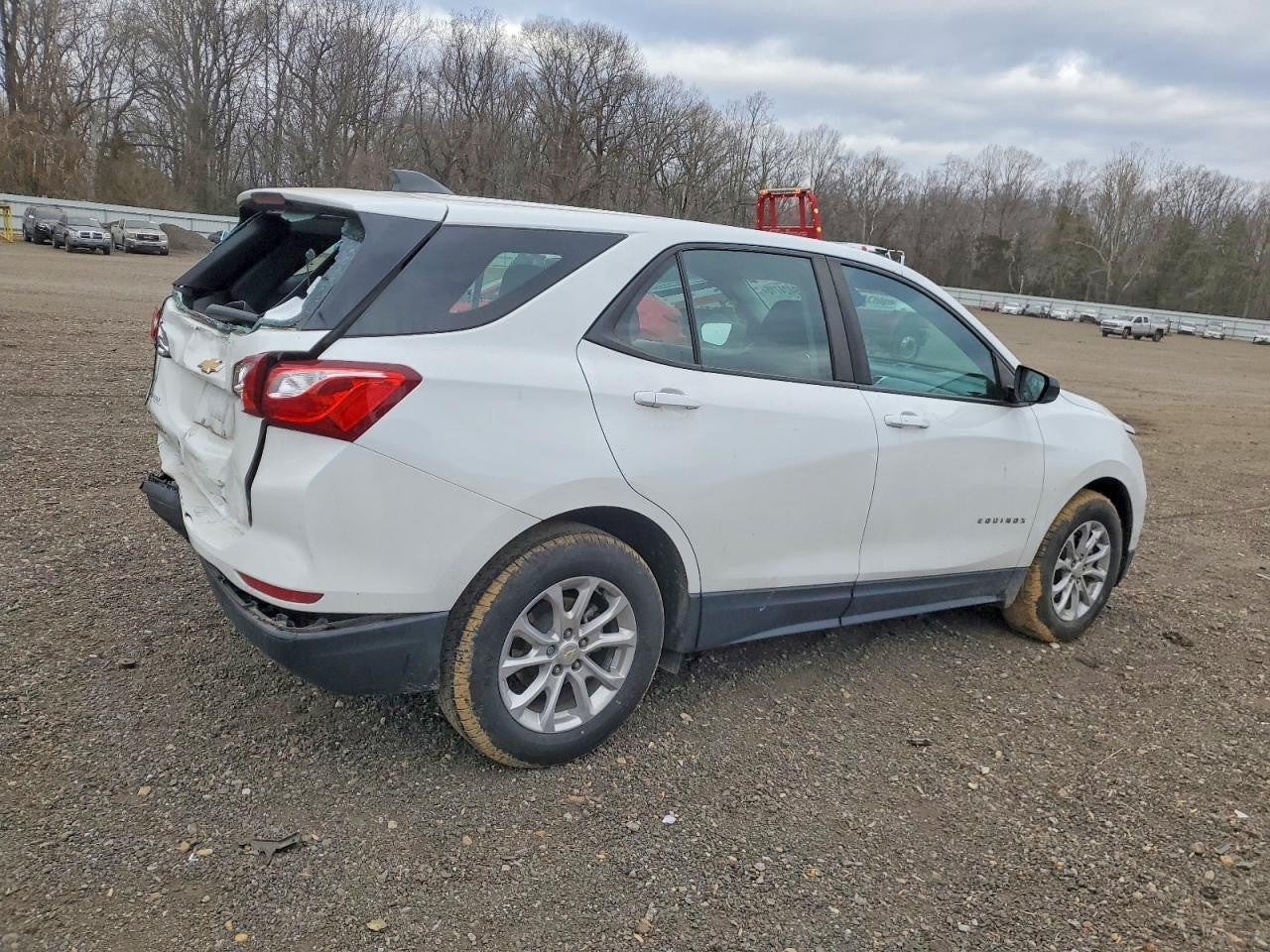 Used Front Right Seat Front fits: 2021 Chevrolet Equinox bucket R. cloth manual