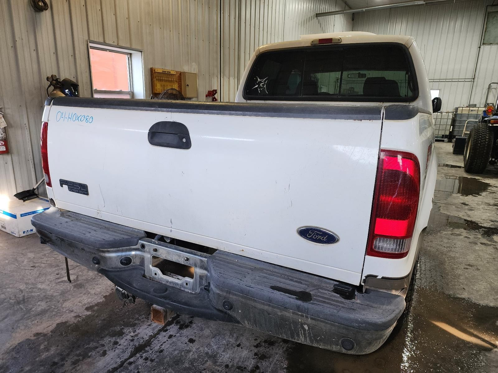 Used Automatic Transmission Assembly fits: 2004 Ford F250SD PICKUP AT 5.4L 8-330
