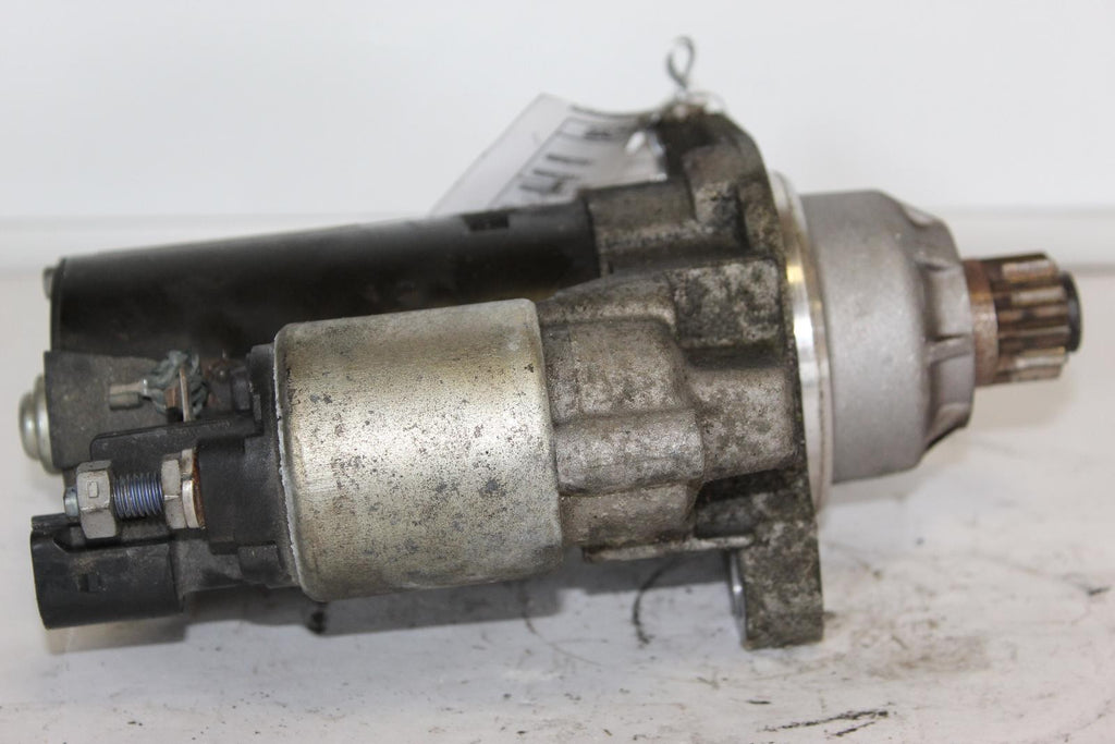 VOLKSWAGEN PASSAT Starter Motor 2.5L, AT 12 13 14