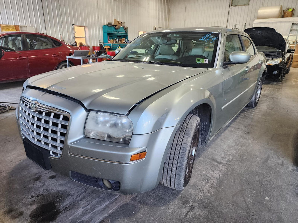 Used Air Cleaner Assembly fits: 2006 Chrysler 300 3.5 Grade A