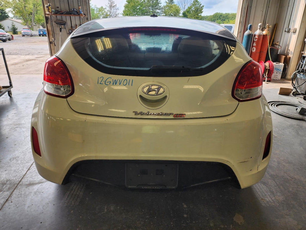 Used Left Door Mirror fits: 2012 Hyundai Veloster Power L. glass roof heated w/o