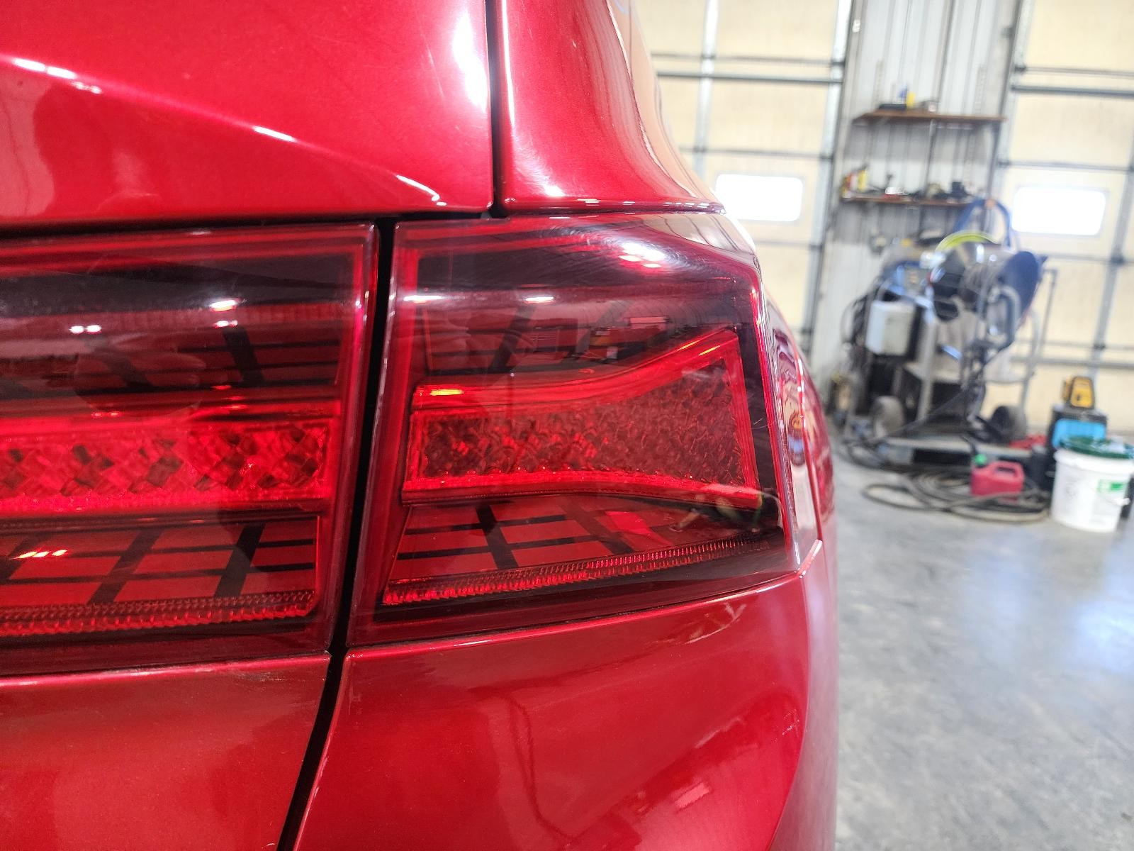 Used Right Tail Light Assembly fits: 2020 Hyundai Santa fe SWB LED quarter panel
