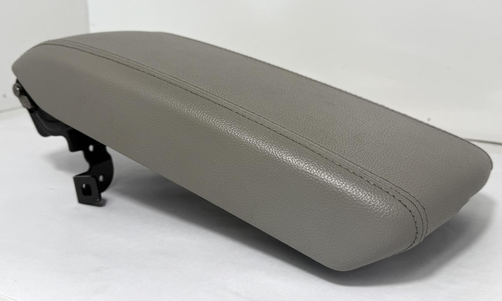 2015-2017 HYUNDAI SONATA ARMREST CENTER CONSOLE LID LEATHER OEM